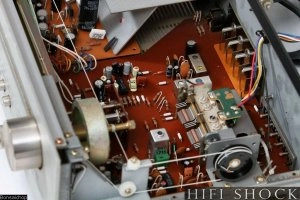 aa-1010-3-akai