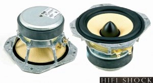 xt4-4-bowers-wilkins